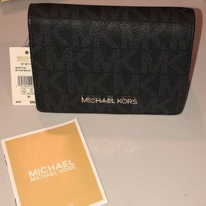 Michael Kors Jet Set MD Slim Wallet Black, NWT